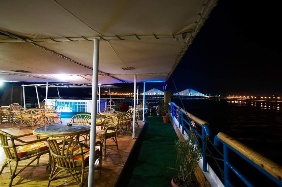 Upper Sky Tours 5 Stars Nile Cruises Sailing From Luxor To Aswan Every Saturday & Monday For 4 Nights - From Aswan Every Wednesday And Friday For Only 3 Nights With All Visits Bagian luar foto